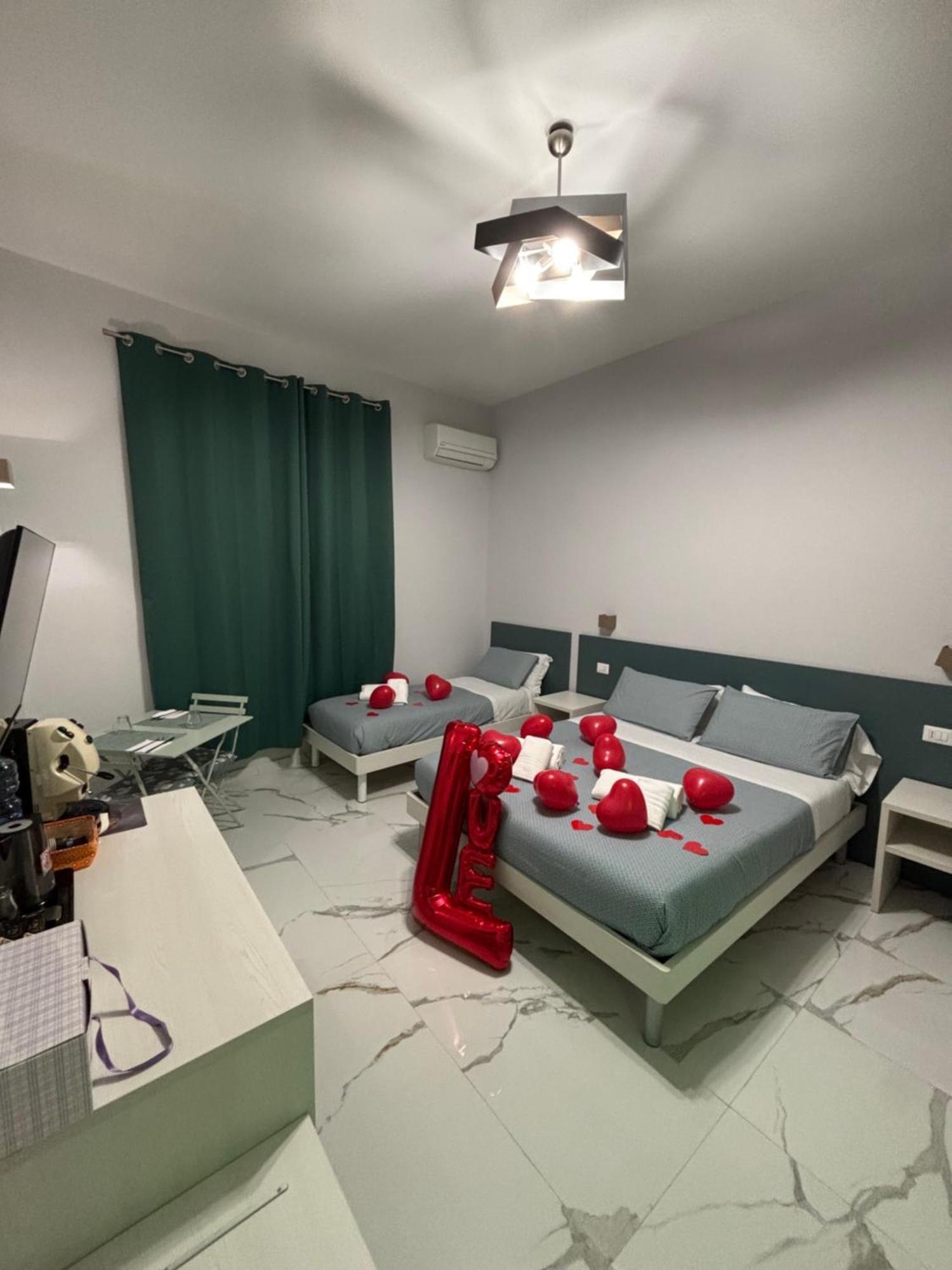 B&B Cadifra Portapiccola 나폴리 외부 사진